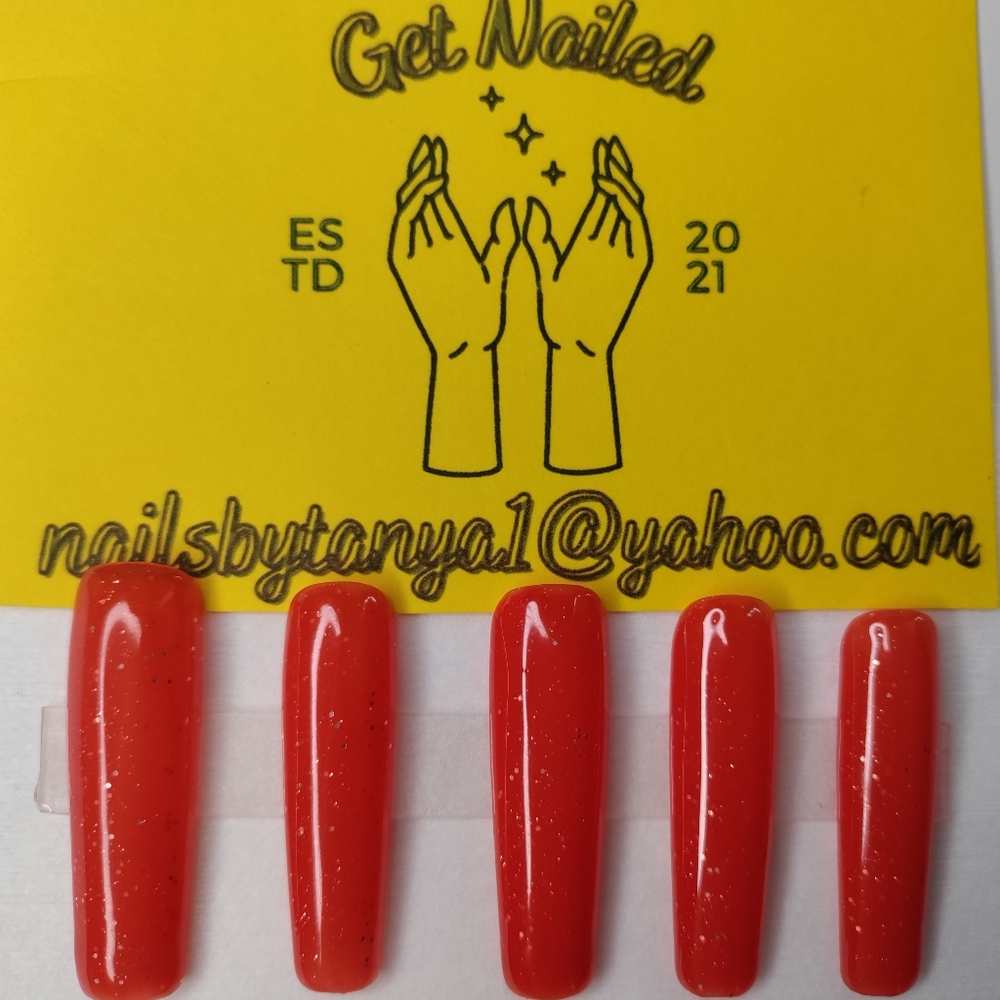 Custom color changing press on nails